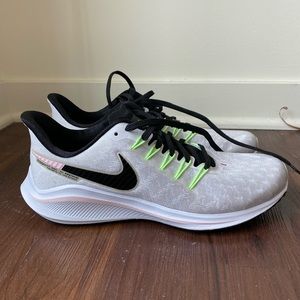 NIKE ZOOM VOMERO 14